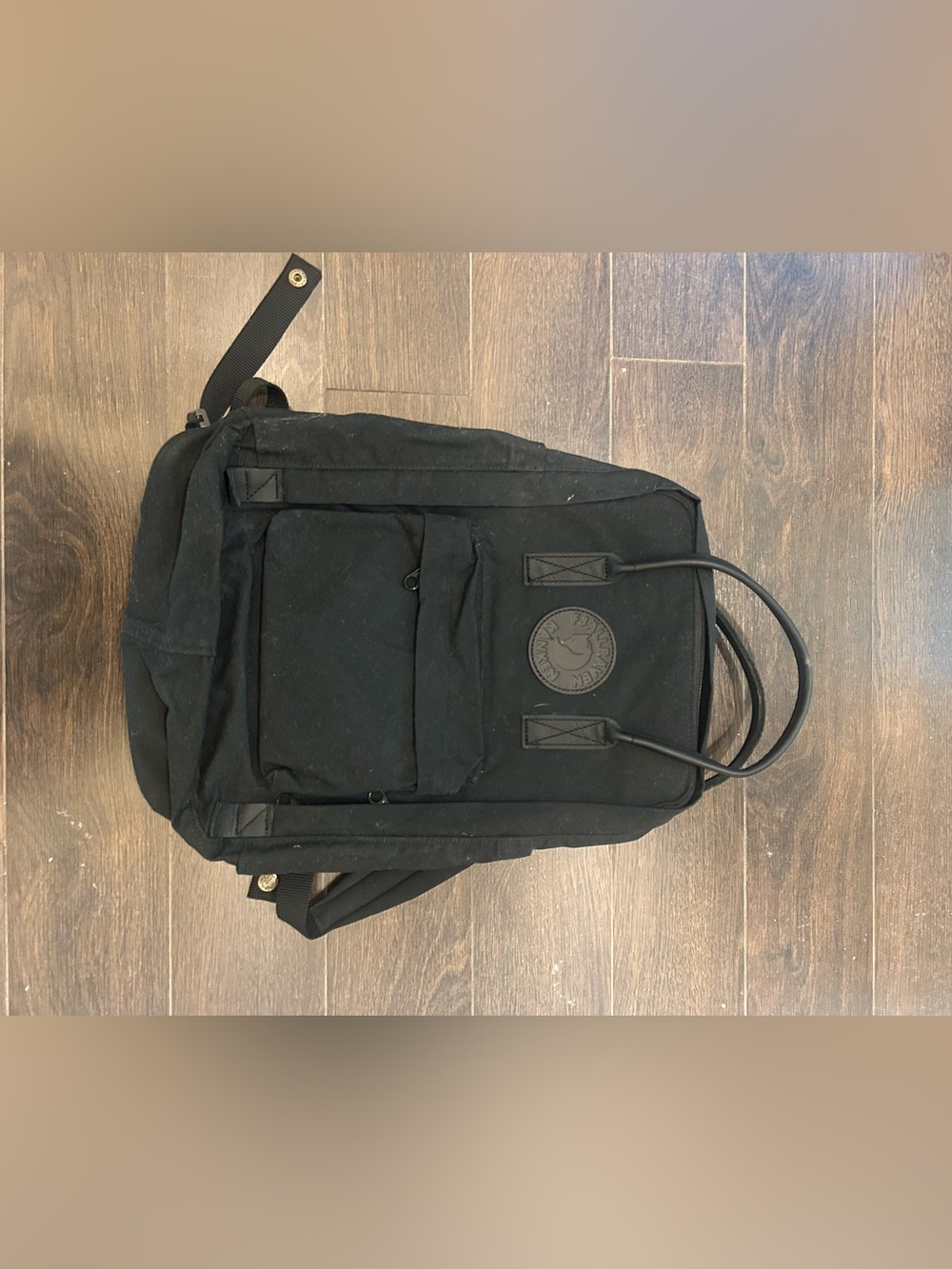 Fjallraven Black Backpack - Classic Everyday Carry
